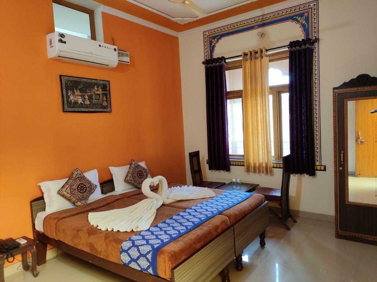 Hotel Tiger Haveli Sawai Madhopur Exteriör bild